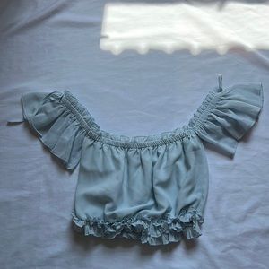 ✨3/$20✨ Forever21 cropped ruffle sleeve top (on or off shoulder)